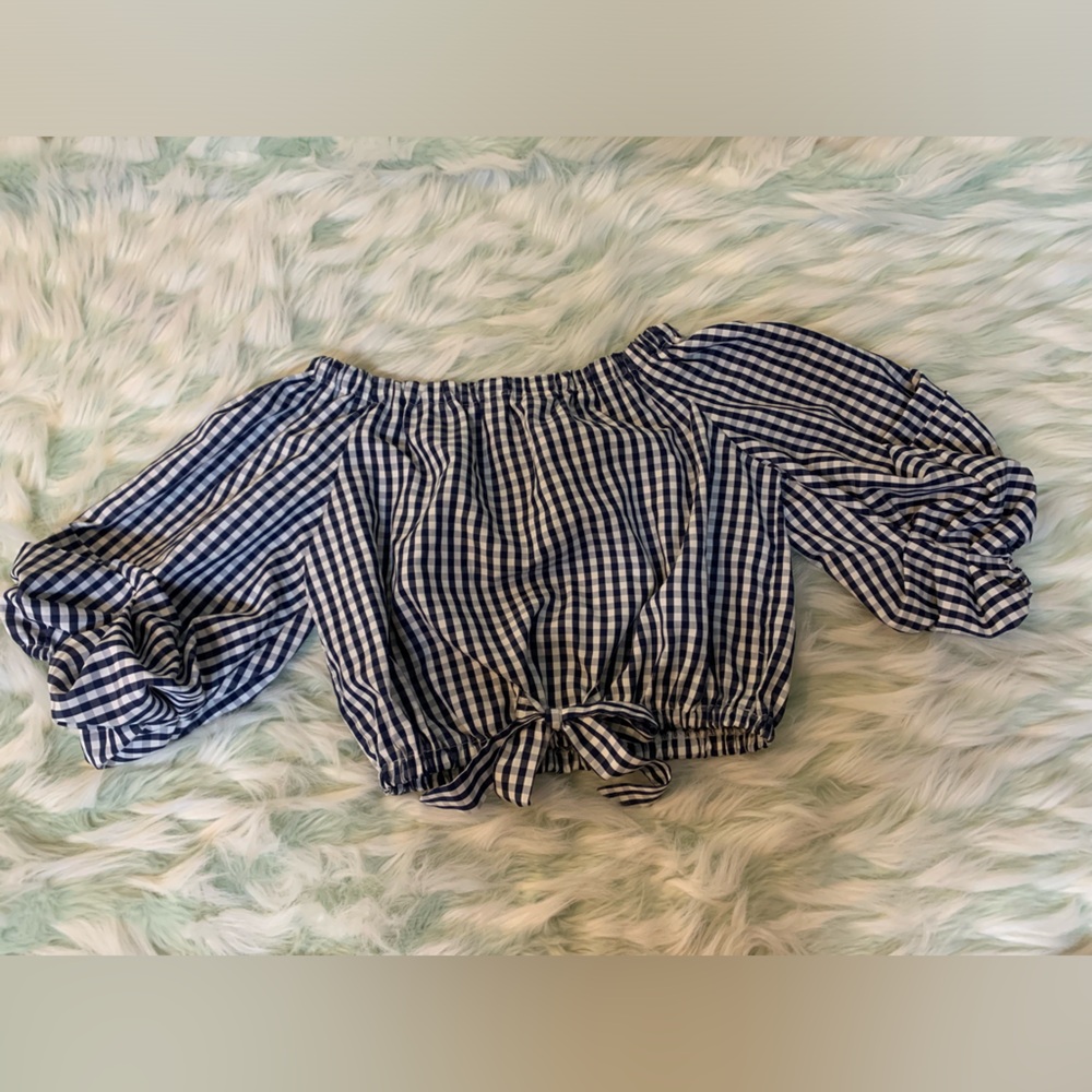 Crop Top - Women’s Large - Half Sleeve Blouse